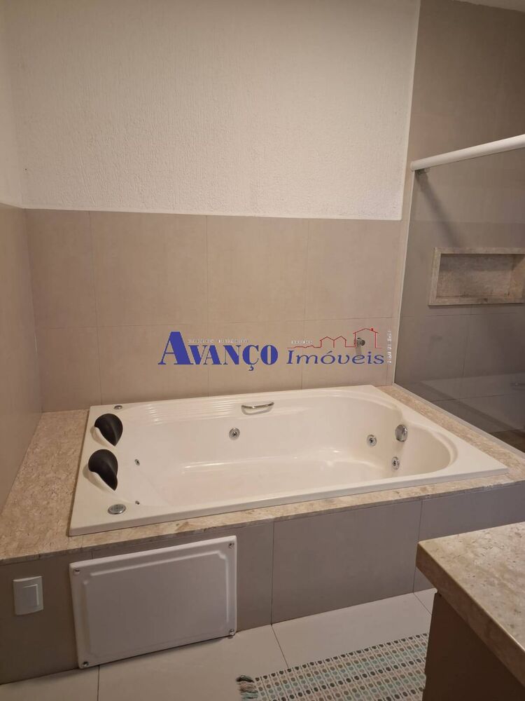 Casa, 3 quartos, 252 m² - Foto 4