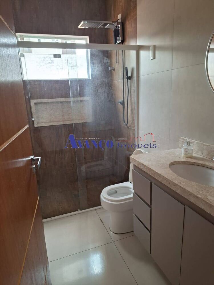 Casa, 3 quartos, 252 m² - Foto 2