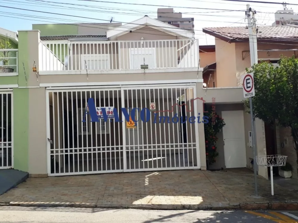 Casa à venda com 3 quartos, 140m² - Foto 1