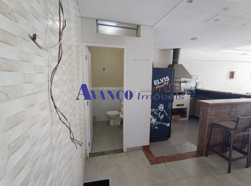 Casa, 3 quartos, 270 m² - Foto 9