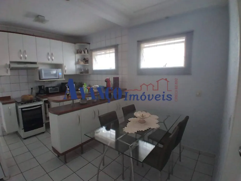 Casa, 3 quartos, 148 m² - Foto 5