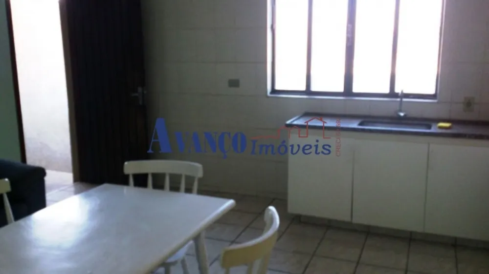 Casa, 3 quartos, 200 m² - Foto 13