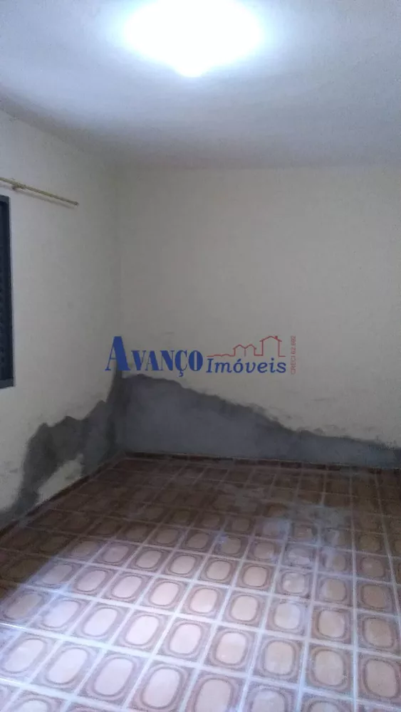 Casa à venda com 3 quartos, 184m² - Foto 2