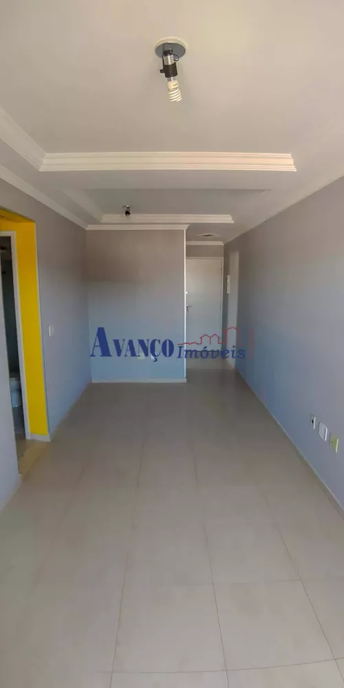 Apartamento à venda com 2 quartos, 65m² - Foto 3