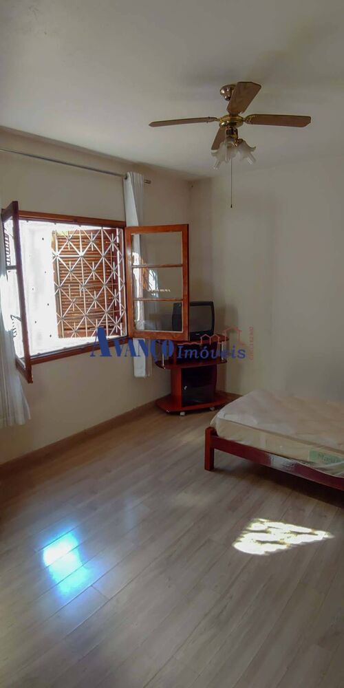 Casa, 3 quartos, 262 m² - Foto 4