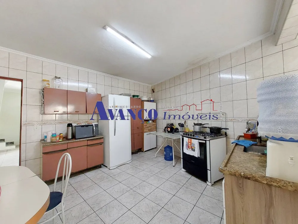 Casa, 3 quartos, 264 m² - Foto 8