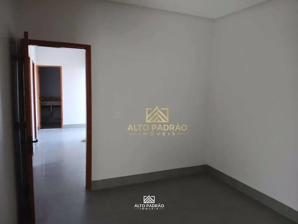 Casa, 3 quartos, 202 m² - Foto 1