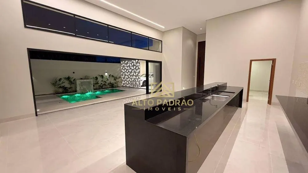 Casa, 4 quartos, 248 m² - Foto 3