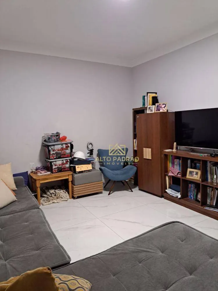 Casa, 4 quartos, 198 m² - Foto 2