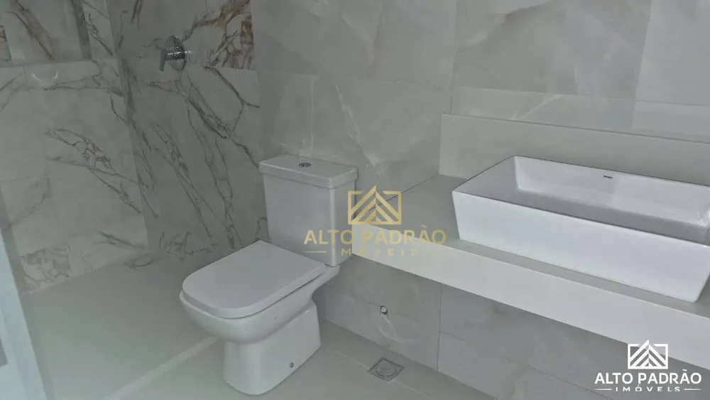 Casa, 3 quartos, 215 m² - Foto 4
