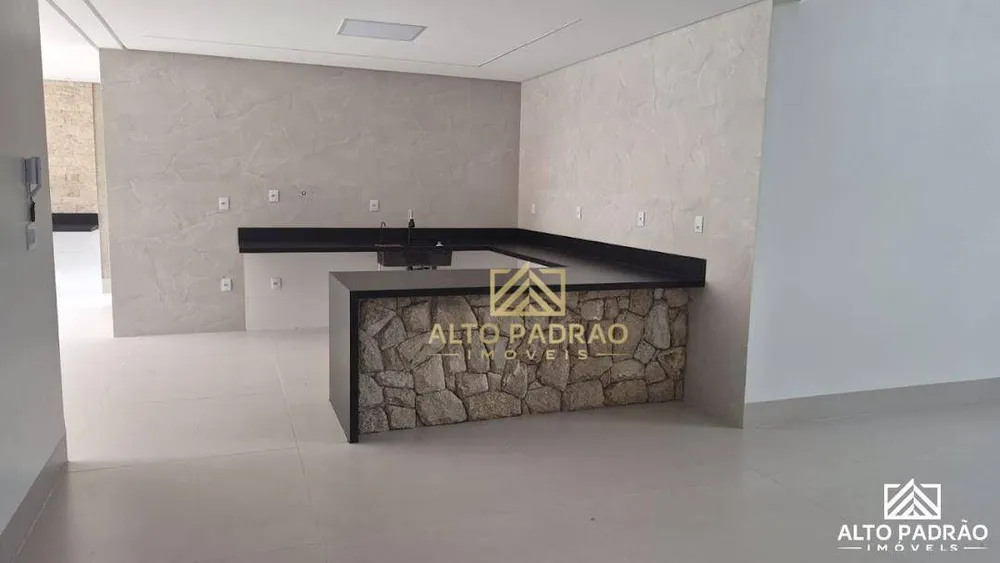 Casa, 3 quartos, 215 m² - Foto 3
