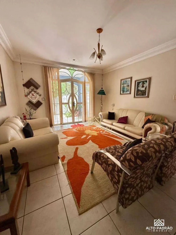Casa, 4 quartos, 414 m² - Foto 1