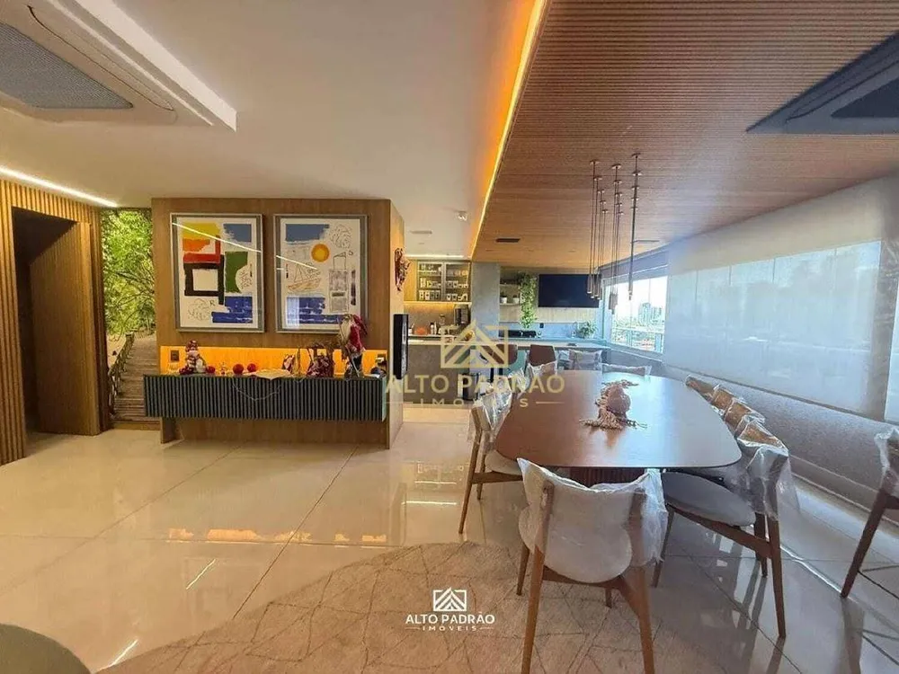 Apartamento, 3 quartos, 244 m² - Foto 1