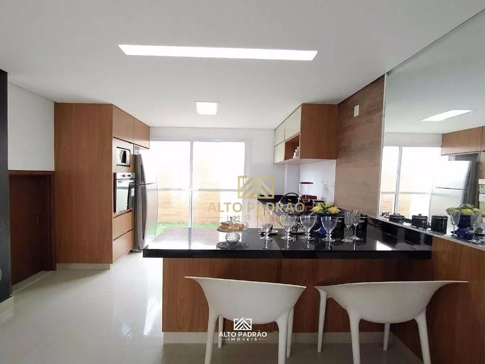 Casa, 3 quartos, 107 m² - Foto 2