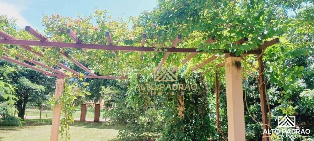 Chácara, 4 quartos, 234 m² - Foto 2