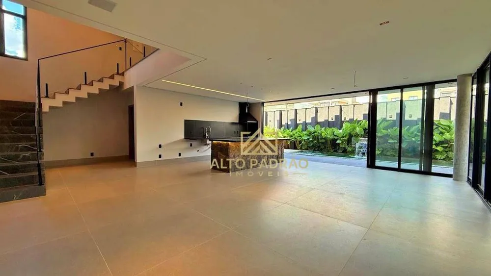 Casa, 4 quartos, 281 m² - Foto 1
