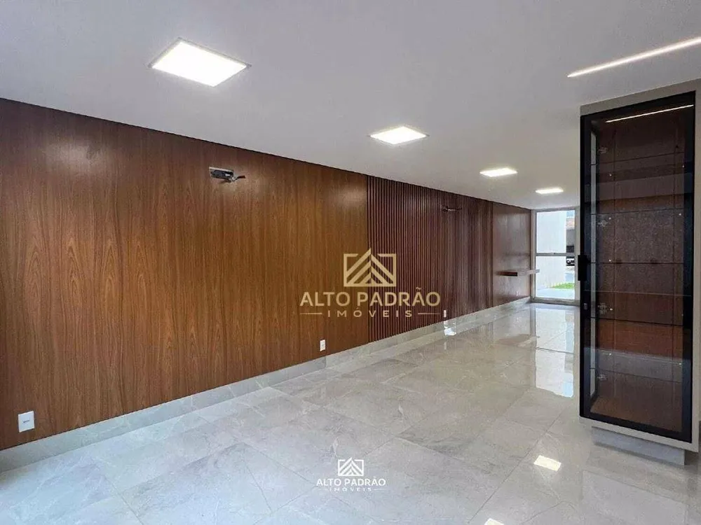 Casa, 4 quartos, 191 m² - Foto 1