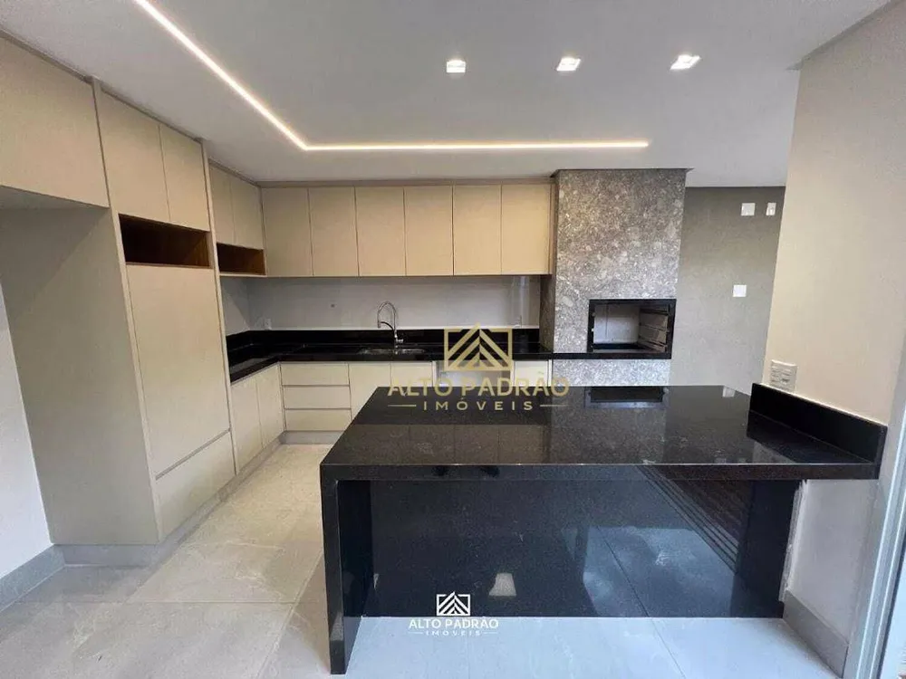 Casa, 4 quartos, 191 m² - Foto 2