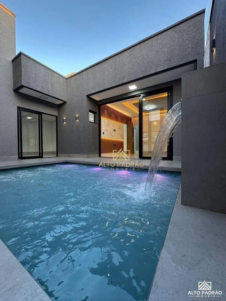 Casa, 3 quartos, 238 m² - Foto 2