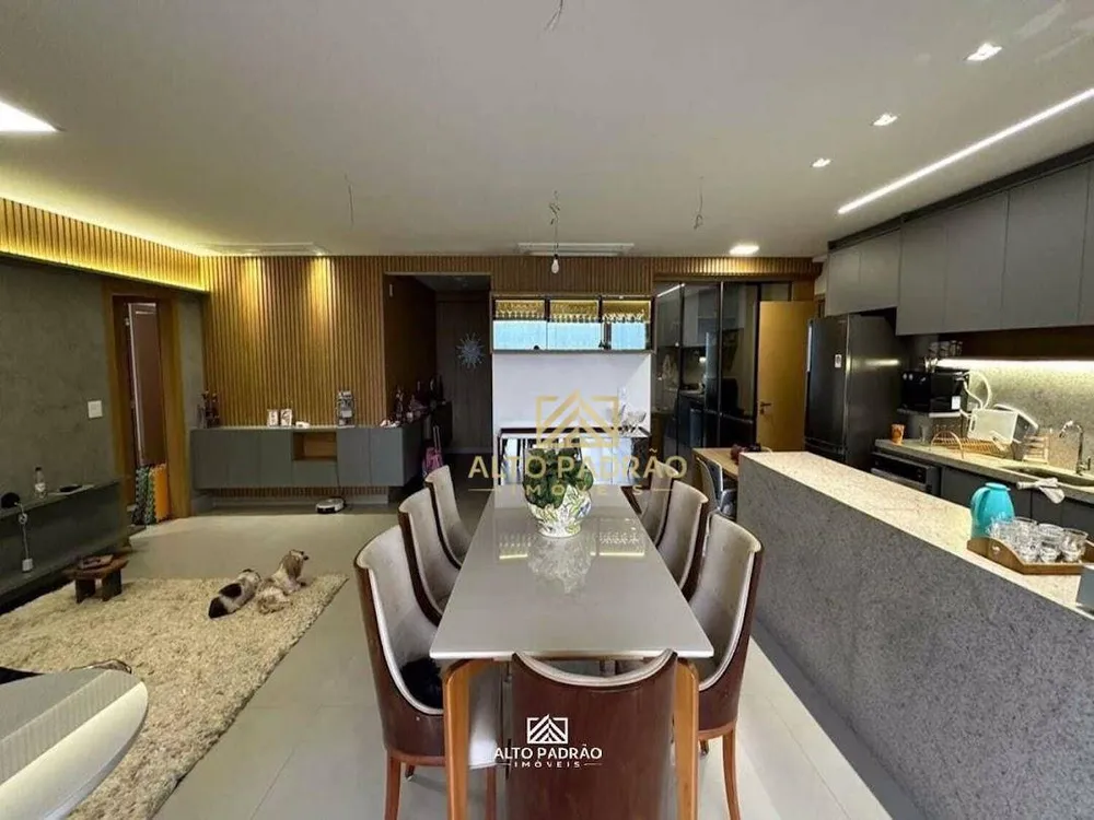 Apartamento, 3 quartos, 160 m² - Foto 1
