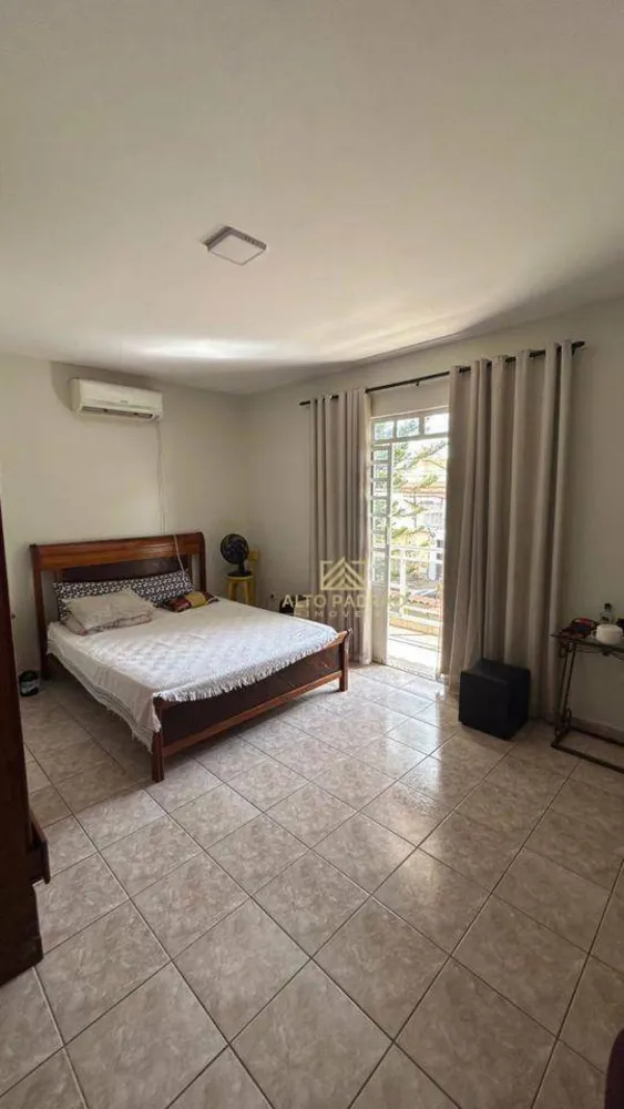 Casa, 4 quartos, 221 m² - Foto 3
