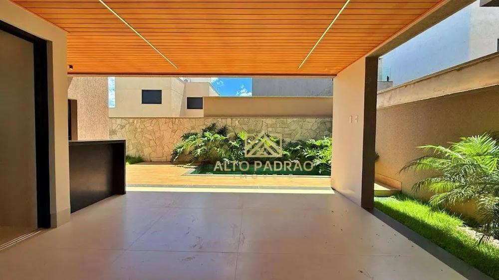 Casa, 3 quartos, 251 m² - Foto 2