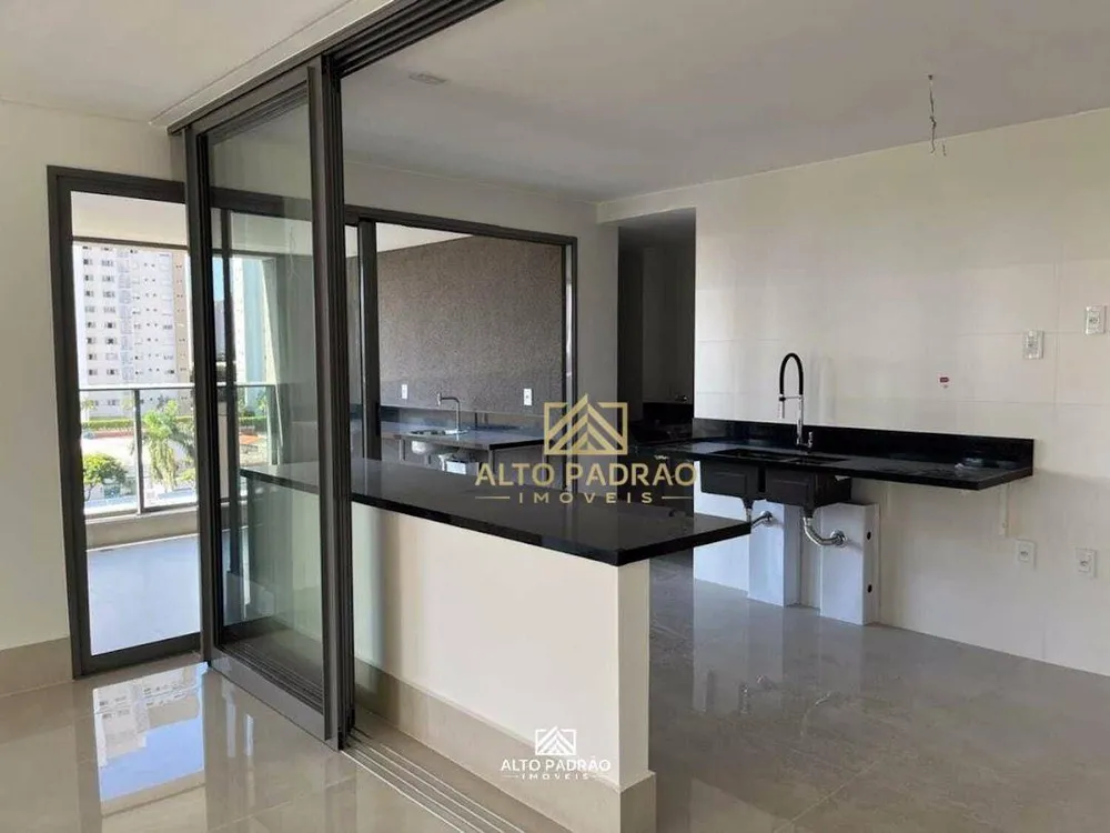 Casa, 4 quartos, 226 m² - Foto 2