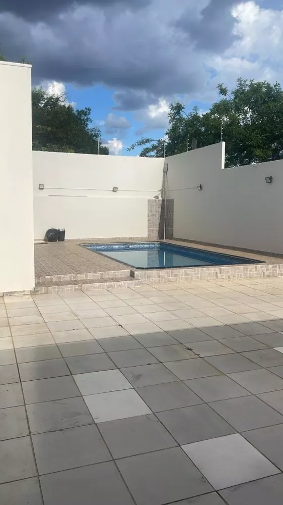 Casa à venda com 2 quartos, 400m² - Foto 1