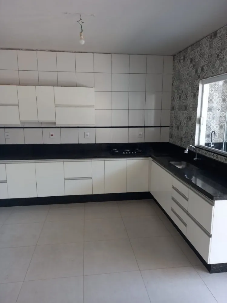 Casa, 3 quartos, 250 m² - Foto 3