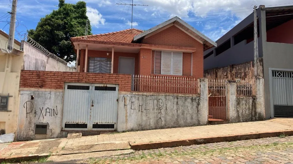 Casa, 2 quartos, 400 m² - Foto 1