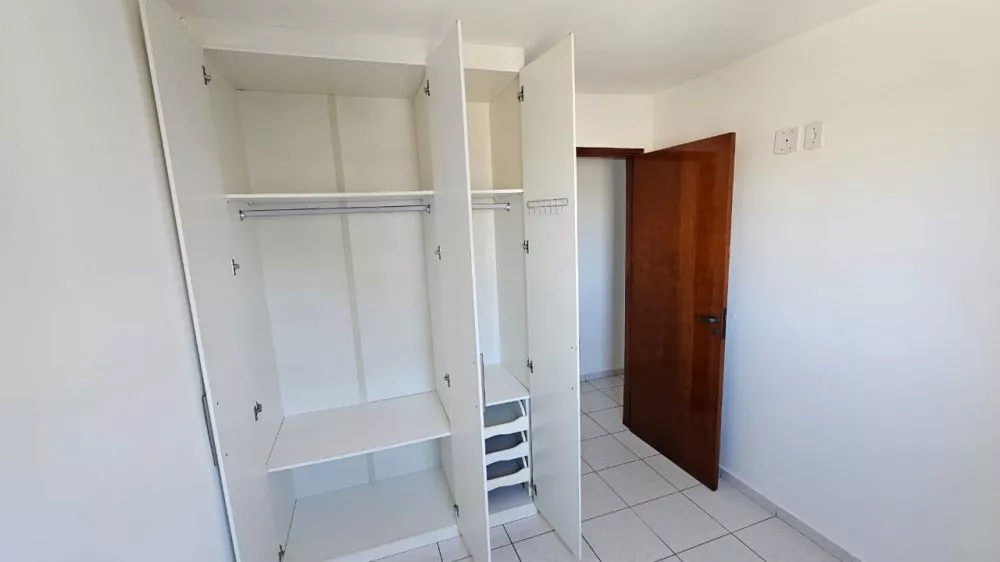 Apartamento para alugar com 2 quartos, 68m² - Foto 2