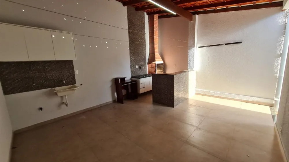 Casa, 3 quartos, 130 m² - Foto 1