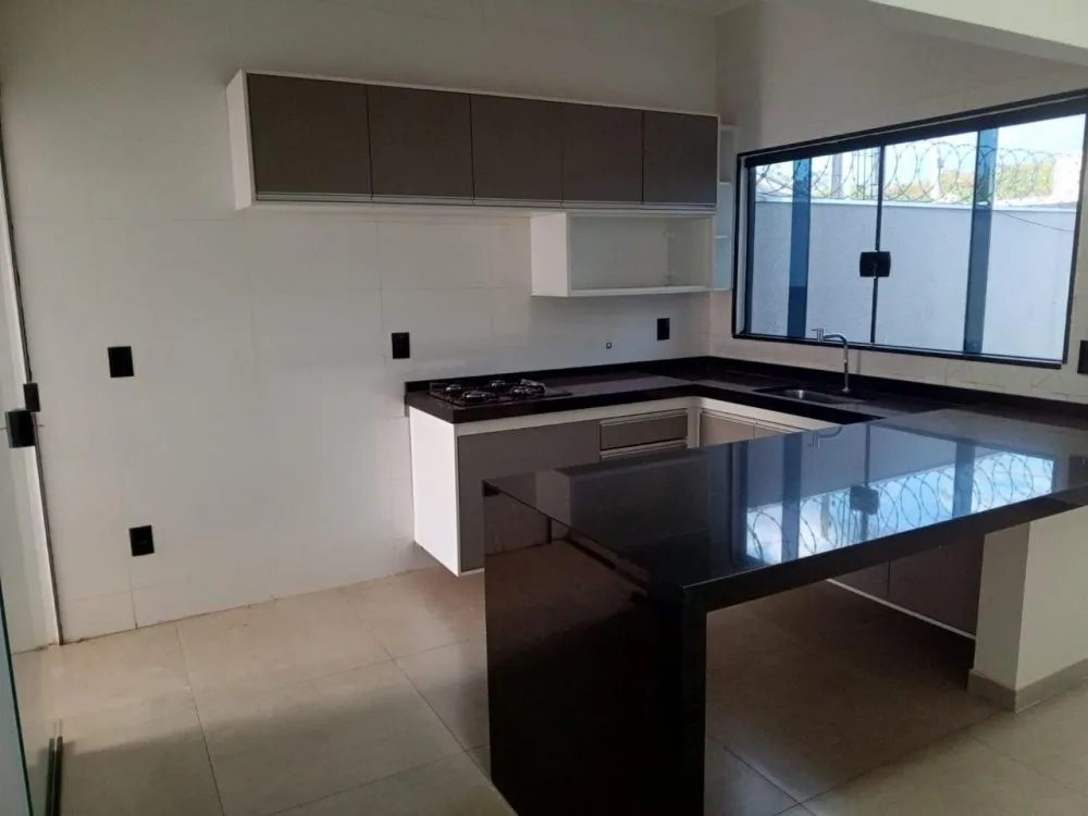 Casa, 3 quartos, 118 m² - Foto 1