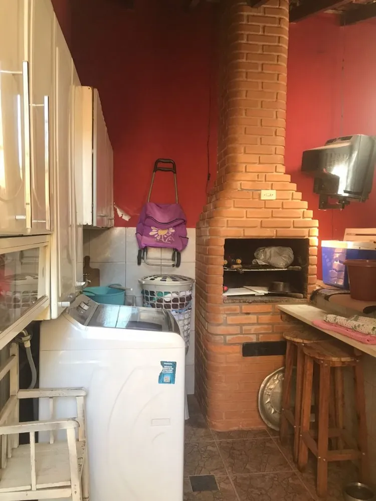 Casa, 3 quartos, 202 m² - Foto 1