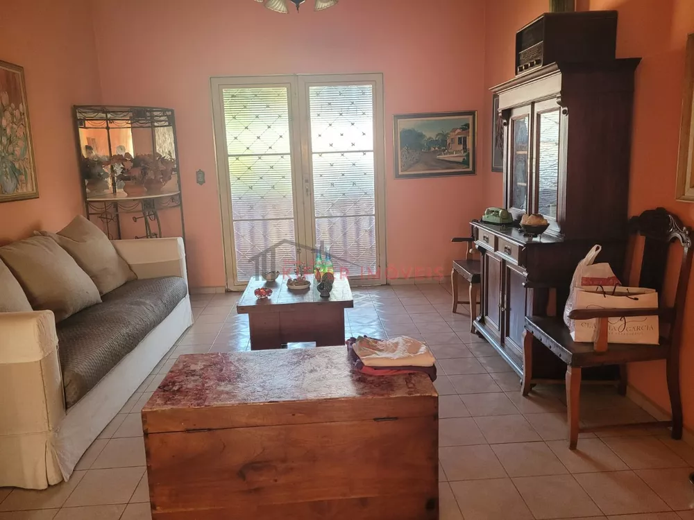 Sobrado à venda com 4 quartos, 190m² - Foto 1