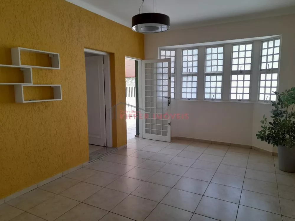Casa, 3 quartos, 210 m² - Foto 1