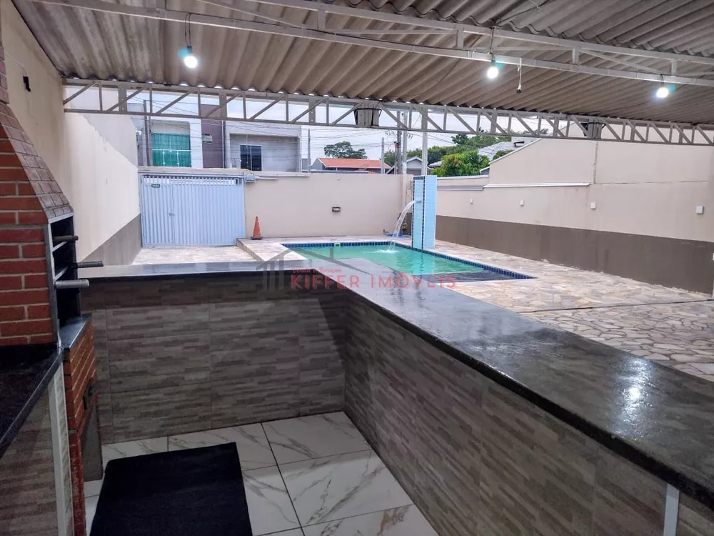 Casa à venda com 2 quartos, 250m² - Foto 4