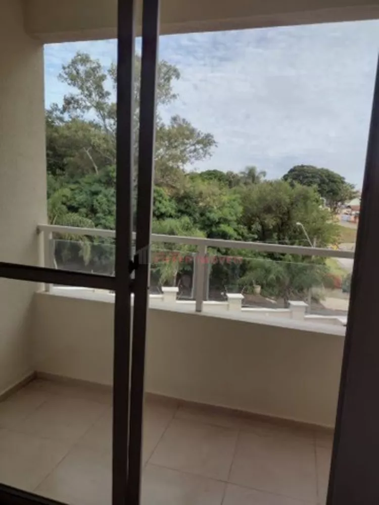 Apartamento à venda com 2 quartos, 62m² - Foto 1