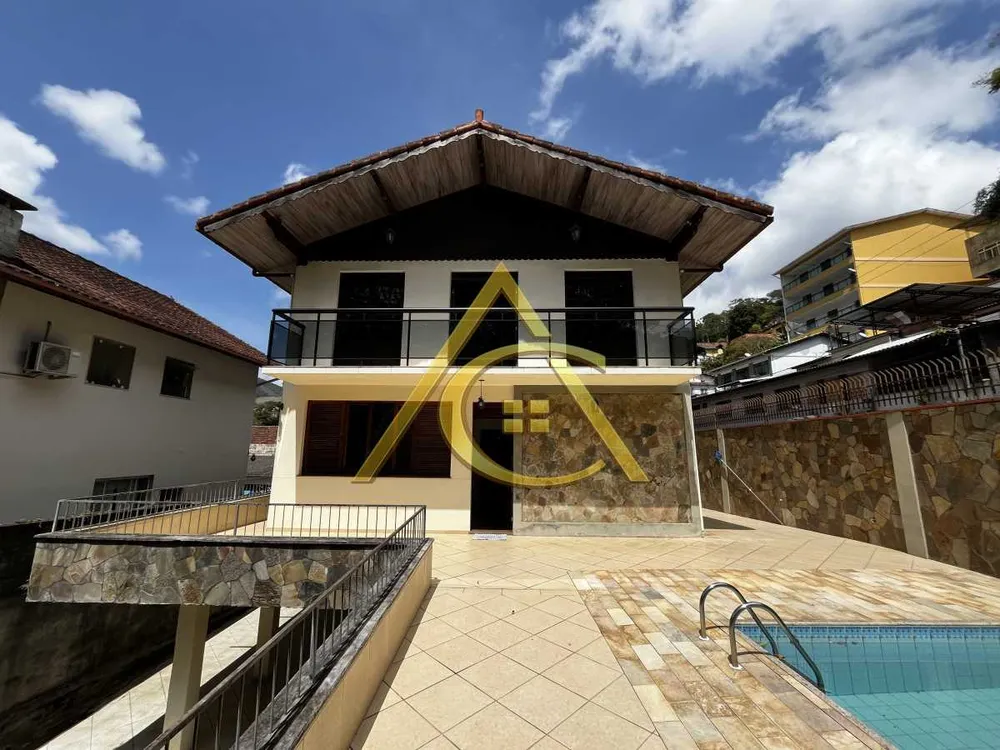 Casa, 4 quartos, 264 m² - Foto 1
