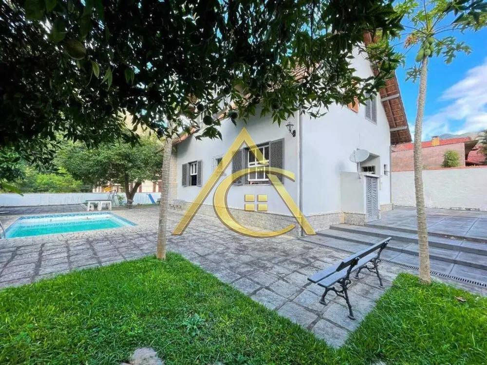 Casa, 5 quartos, 264 m² - Foto 2