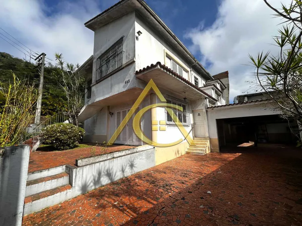 Casa, 4 quartos, 206 m² - Foto 1