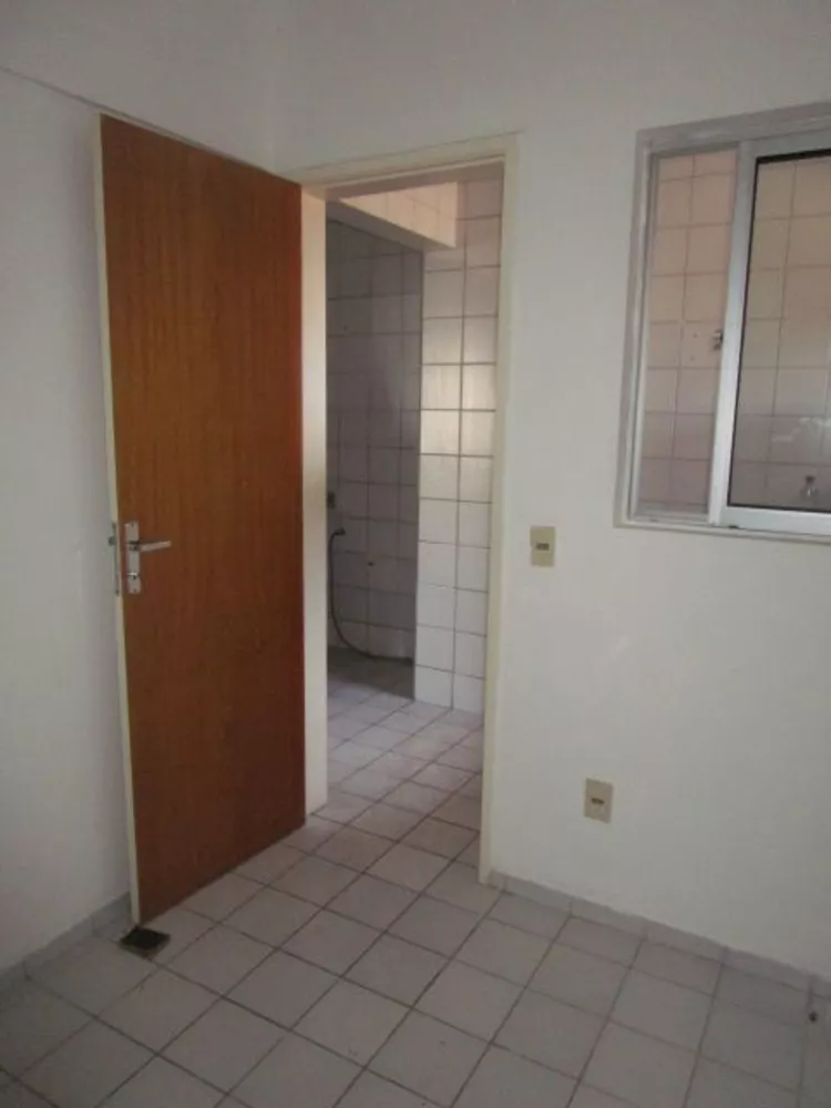 Apartamento à venda com 3 quartos, 107m² - Foto 19