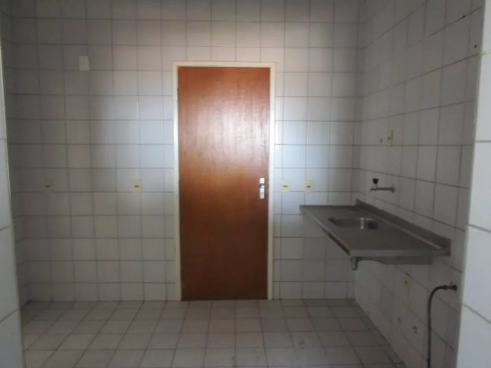 Apartamento à venda com 3 quartos, 107m² - Foto 18