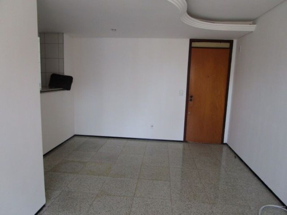 Apartamento à venda com 2 quartos, 60m² - Foto 2