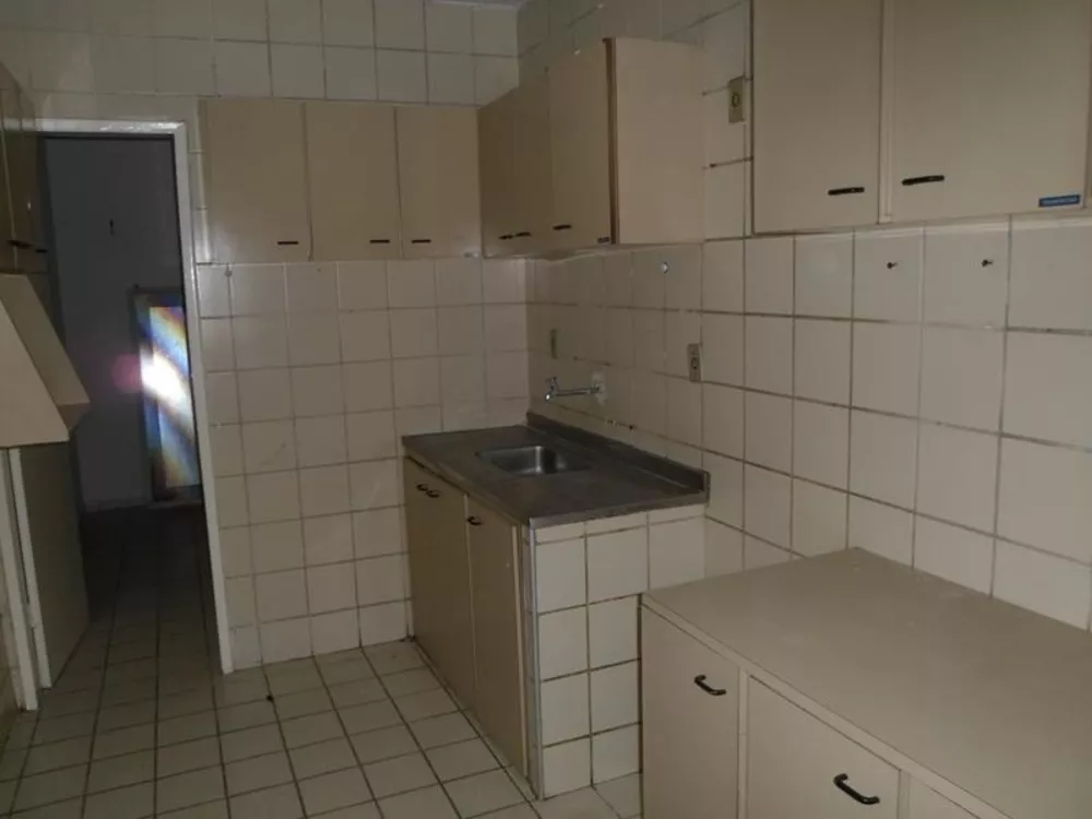 Apartamento à venda com 2 quartos, 72m² - Foto 10