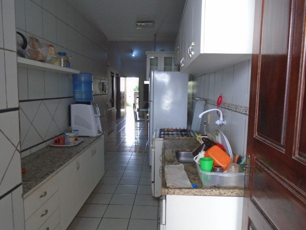 Casa à venda com 3 quartos, 81m² - Foto 7