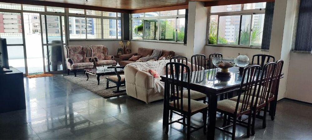 Cobertura à venda com 5 quartos, 313m² - Foto 3