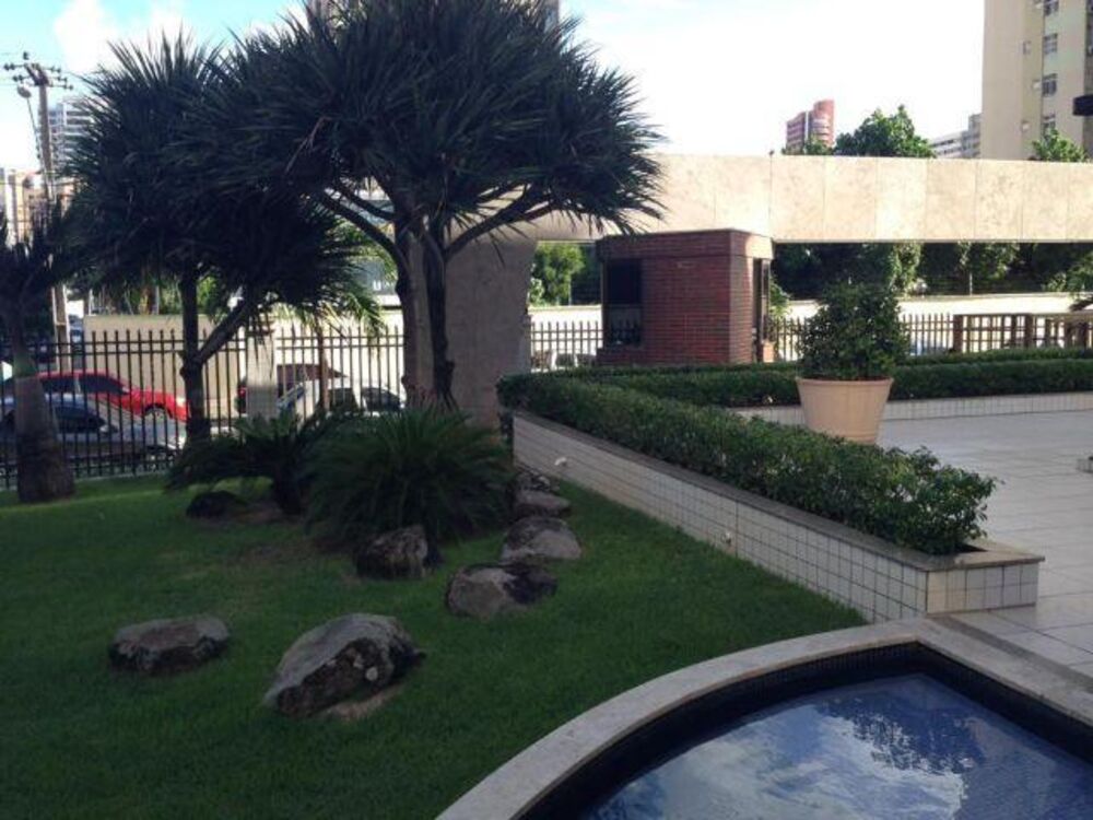Apartamento à venda com 3 quartos, 210m² - Foto 4