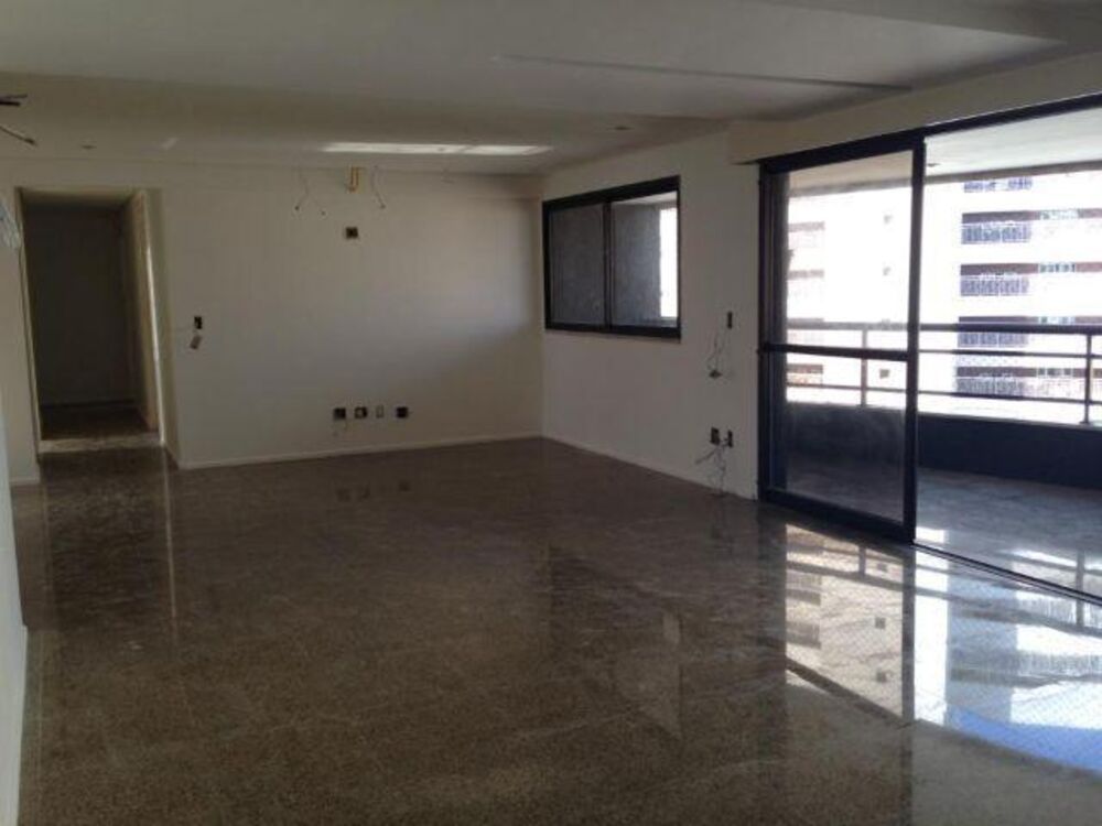 Apartamento à venda com 3 quartos, 210m² - Foto 6