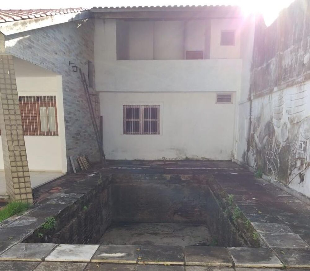 Casa à venda com 5 quartos, 312m² - Foto 5